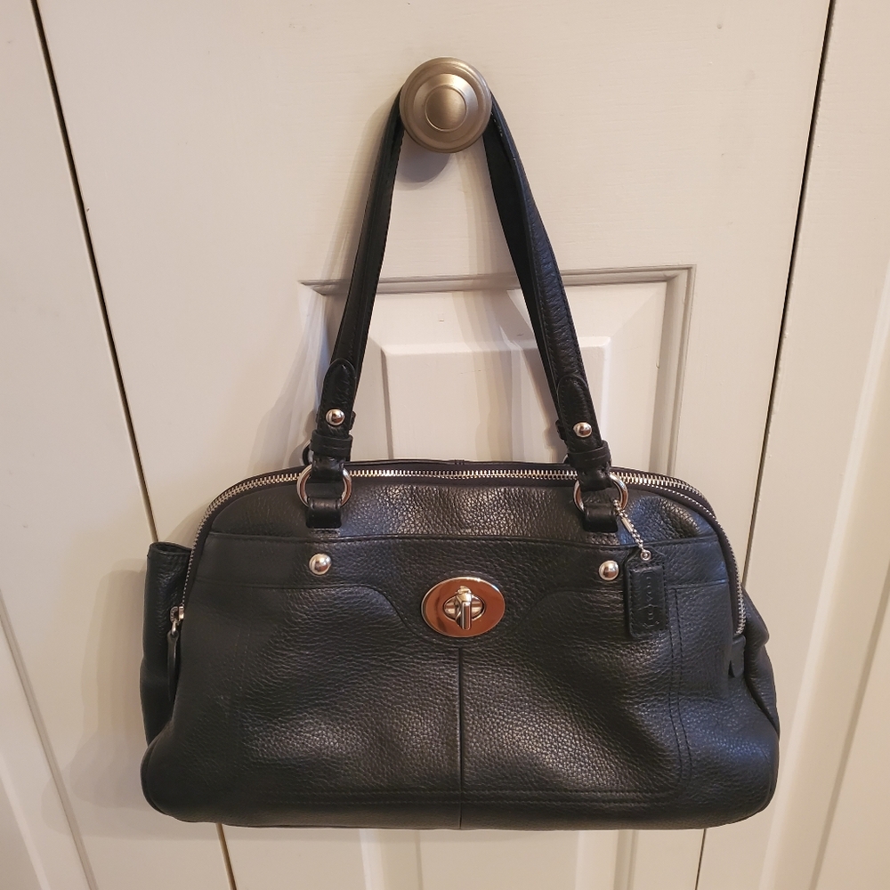 Authentic Coach Penelope shoulder bag